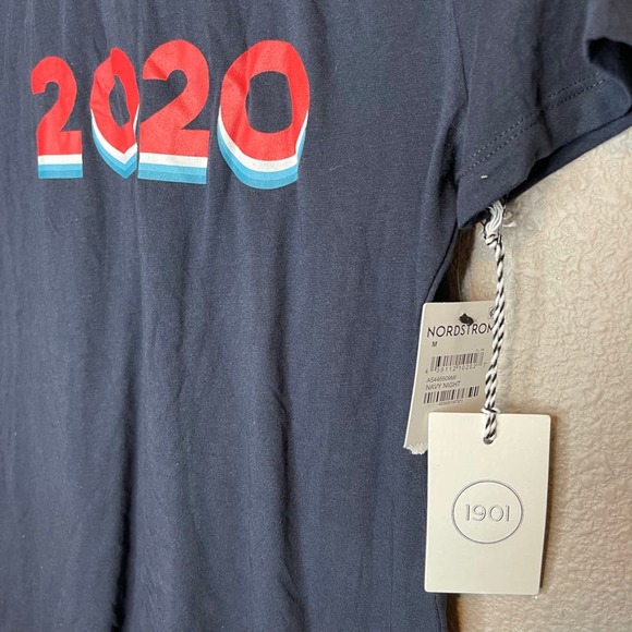 2020 Graphic Historical Year Navy Short Sleeve Crew Neck T Shirt Womens Medium - Picture 4 of 6